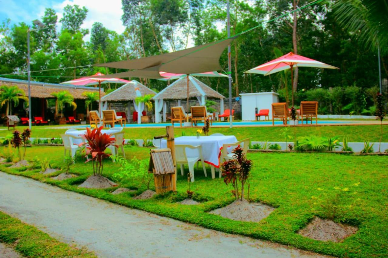 The Sanctuary Lodge Foulpointe Exterior photo